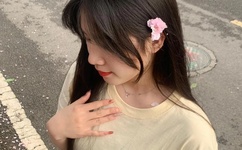 边吃奶边弄进去呻吟动